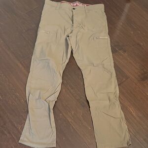 Wrangler Men's Khaki Chinos